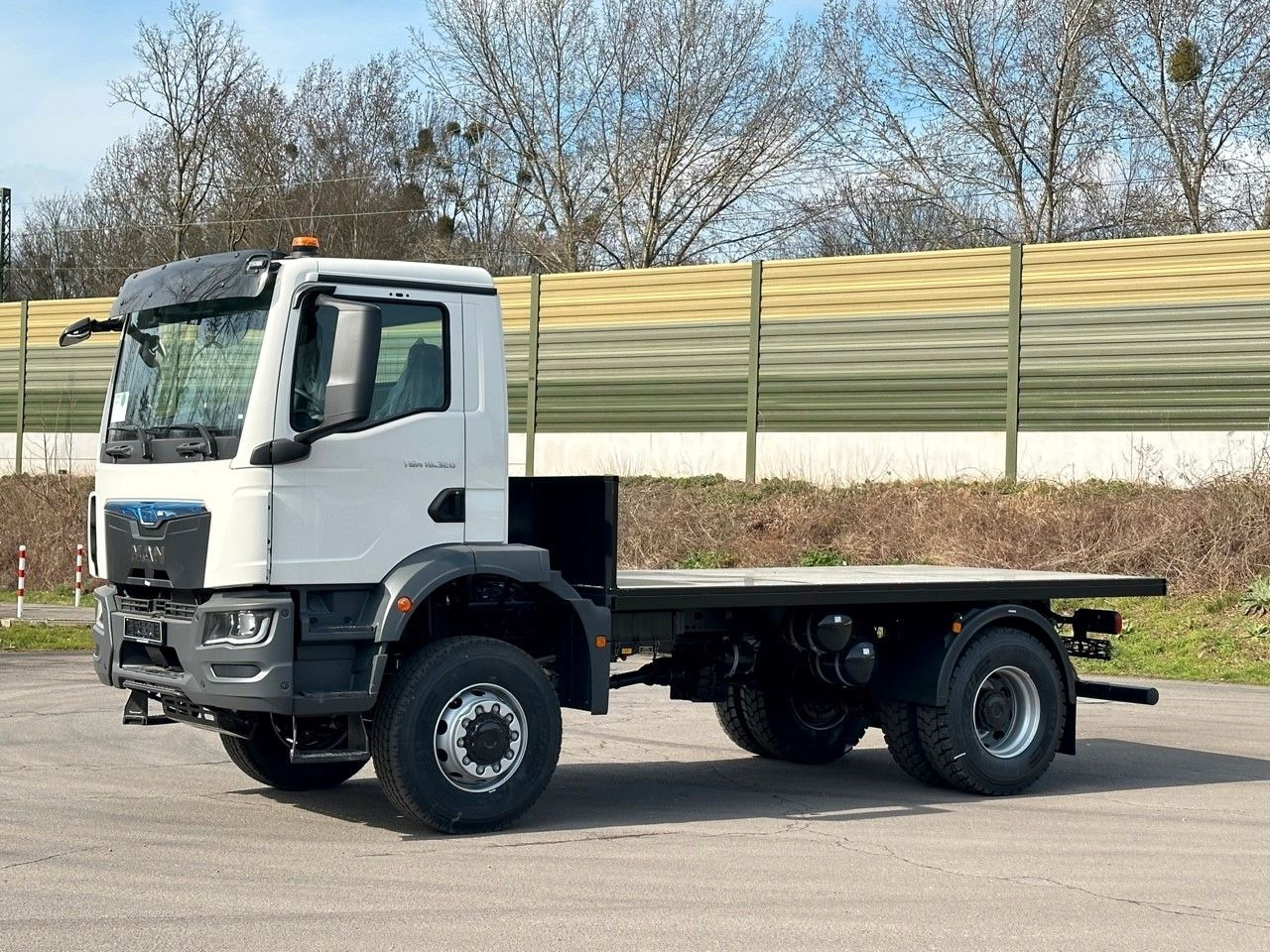 MAN TGM 18.320 4x4 Euro 6e Plato - Бордови камион: снимка 2 MAN TGM 18.320 4x4 Euro 6e Plato - Бордови камион: снимка 2