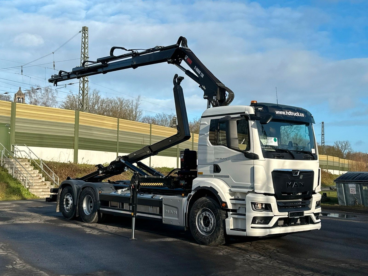 MAN TGS 26.470 6x2 Abrollkipper + Kran Hiab 138-3 - Мултилифт с кука камион, Камион с кран: снимка 1 MAN TGS 26.470 6x2 Abrollkipper + Kran Hiab 138-3 - Мултилифт с кука камион, Камион с кран: снимка 1