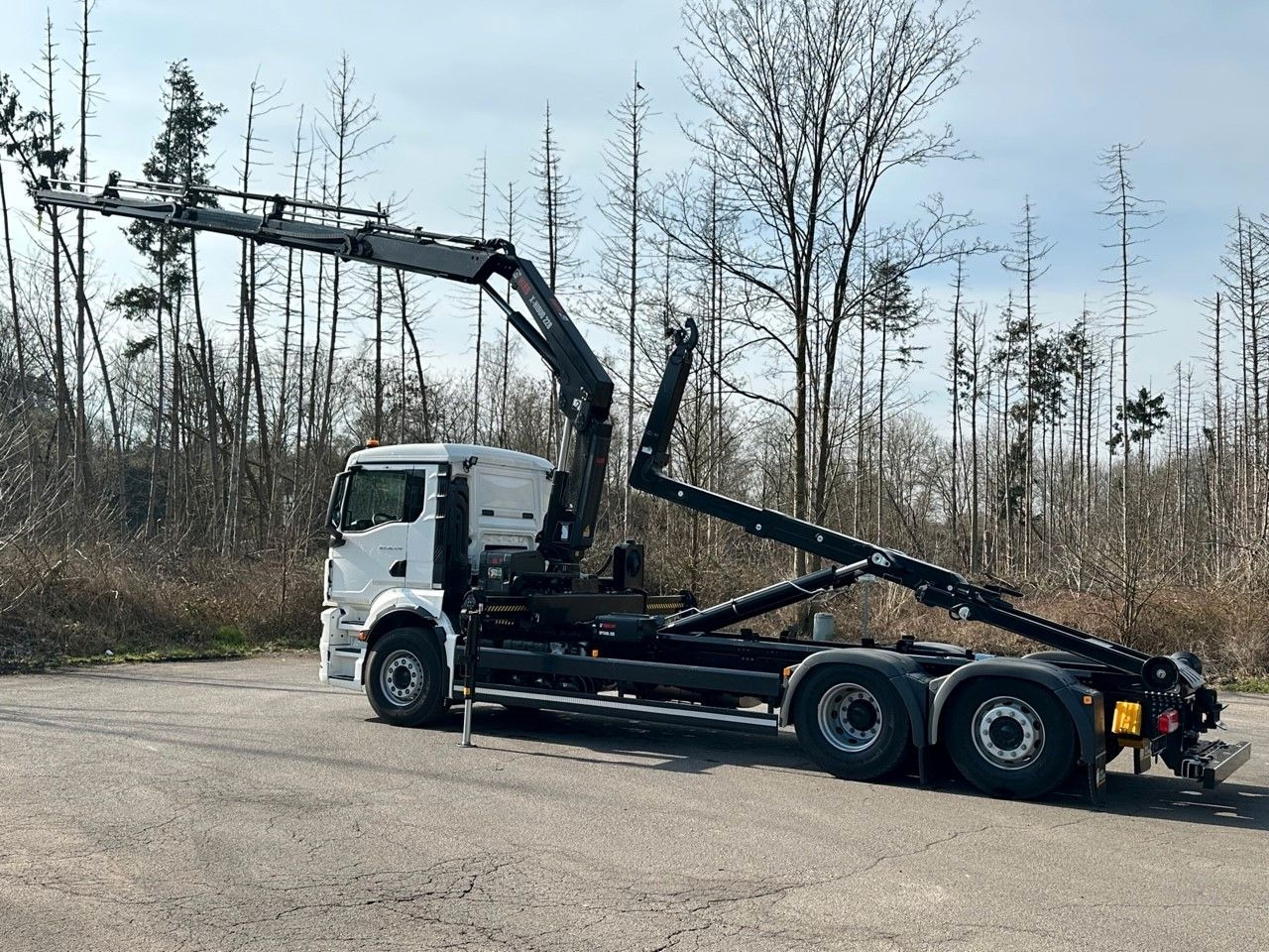 MAN TGS 26.470 6x2 Abrollkipper + Kran Hiab 228-4 - Мултилифт с кука камион, Камион с кран: снимка 4 MAN TGS 26.470 6x2 Abrollkipper + Kran Hiab 228-4 - Мултилифт с кука камион, Камион с кран: снимка 4