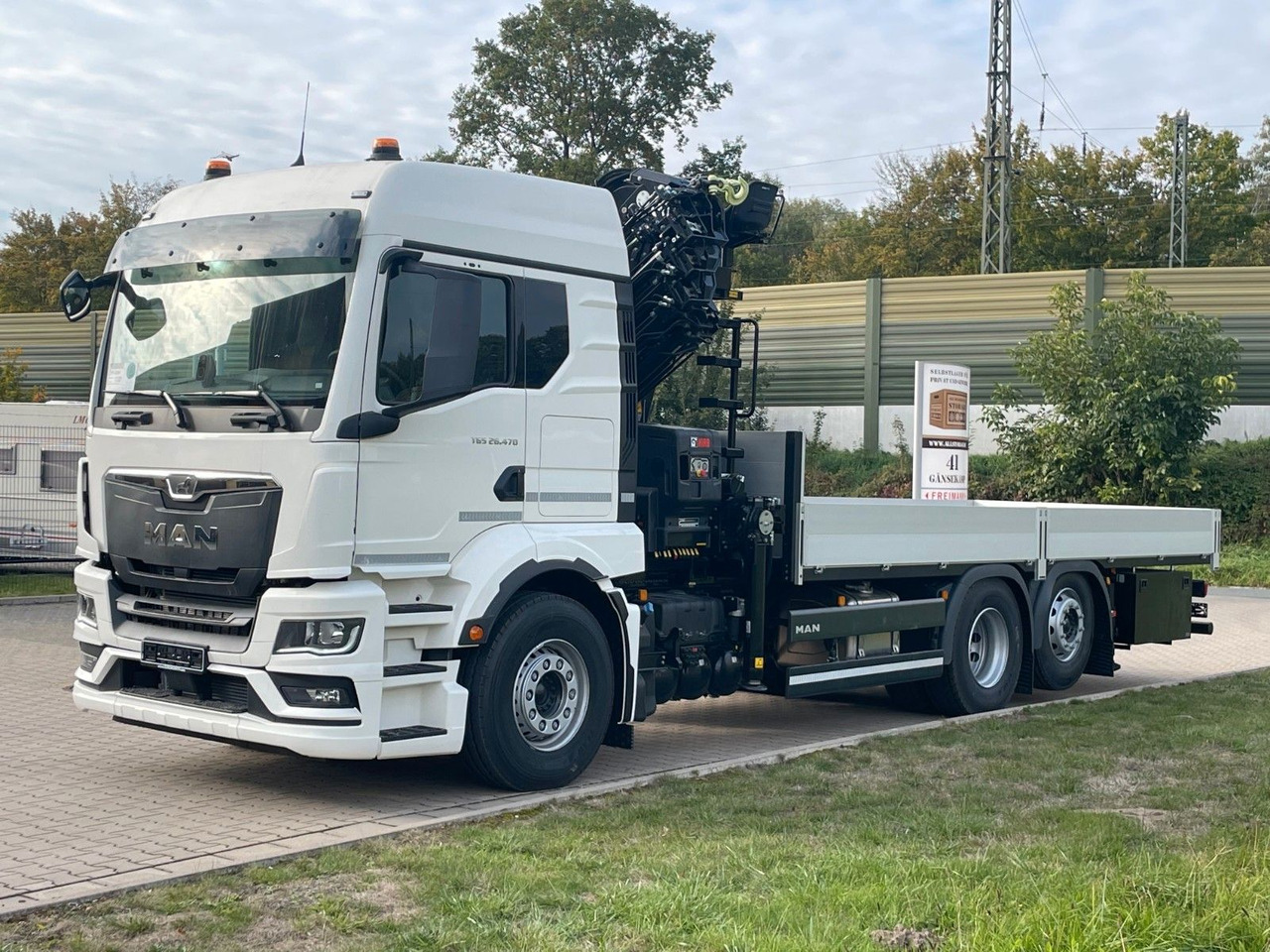 MAN TGS 26.480 /6X Hiab X-HIRRO 302 E-6 JIB 70x4 - Камион с кран: снимка 1 MAN TGS 26.480 /6X Hiab X-HIRRO 302 E-6 JIB 70x4 - Камион с кран: снимка 1