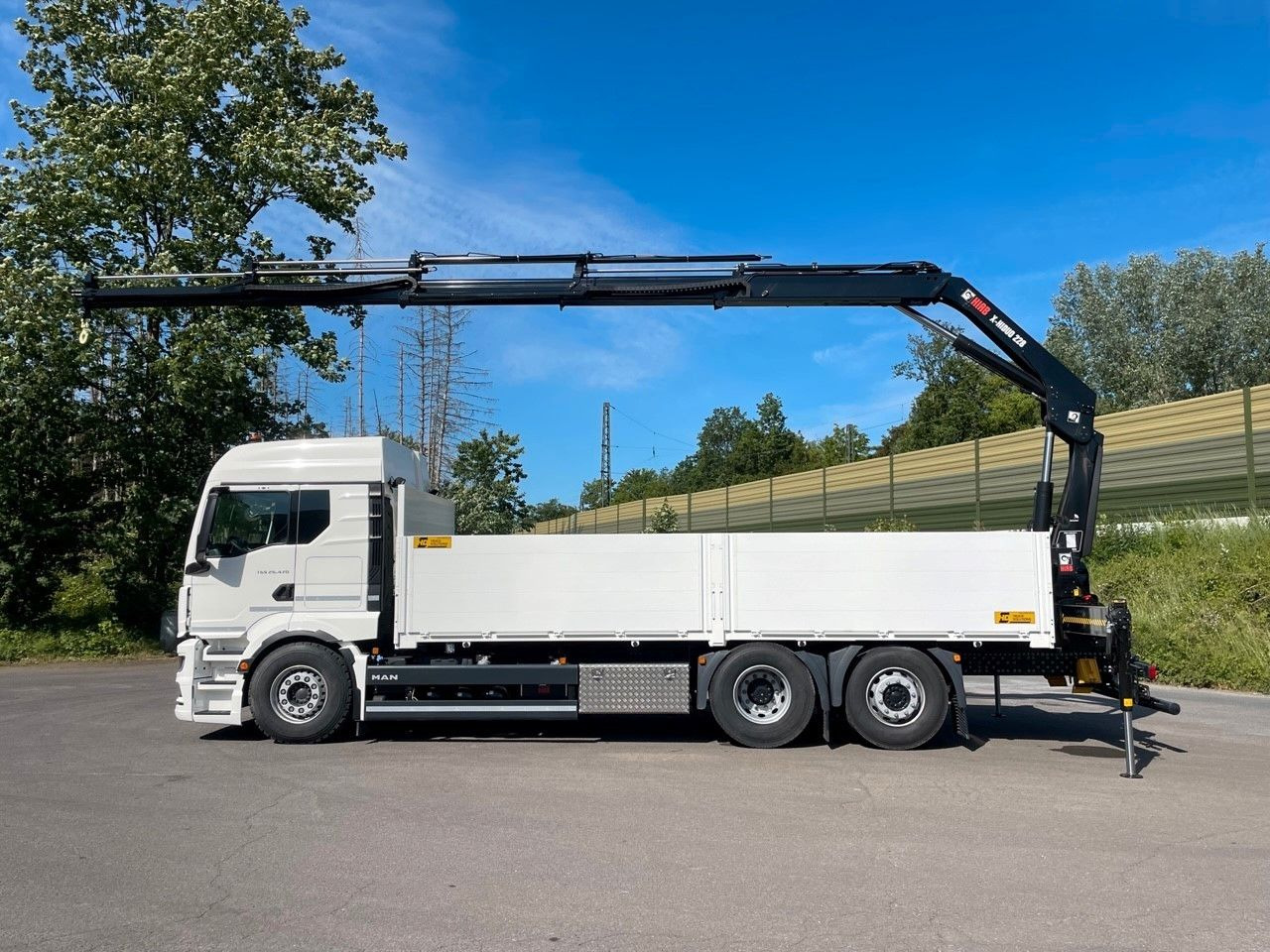 MAN TGS 26.480 6X2 Euro6 Retarder HIAB 228 - 4 - Камион с кран: снимка 3 MAN TGS 26.480 6X2 Euro6 Retarder HIAB 228 - 4 - Камион с кран: снимка 3