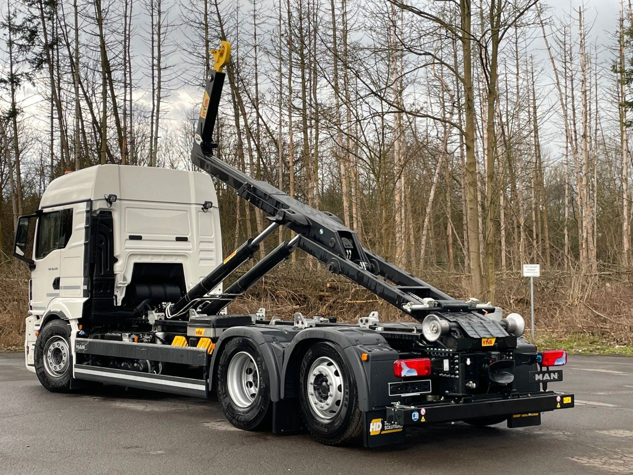 MAN TGS 26.480 6x2 Retarder Hyva 20-60 Abrollkipper - Мултилифт с кука камион: снимка 4 MAN TGS 26.480 6x2 Retarder Hyva 20-60 Abrollkipper - Мултилифт с кука камион: снимка 4