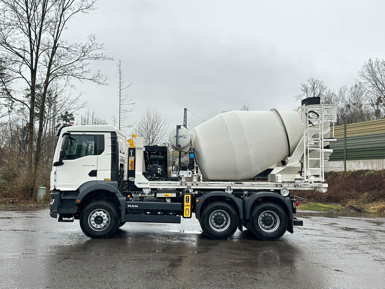 MAN TGS 33.440 6x4 Euro6e Abroller + Fahrmischer - Мултилифт с кука камион, Камион с кран: снимка 4 MAN TGS 33.440 6x4 Euro6e Abroller + Fahrmischer - Мултилифт с кука камион, Камион с кран: снимка 4