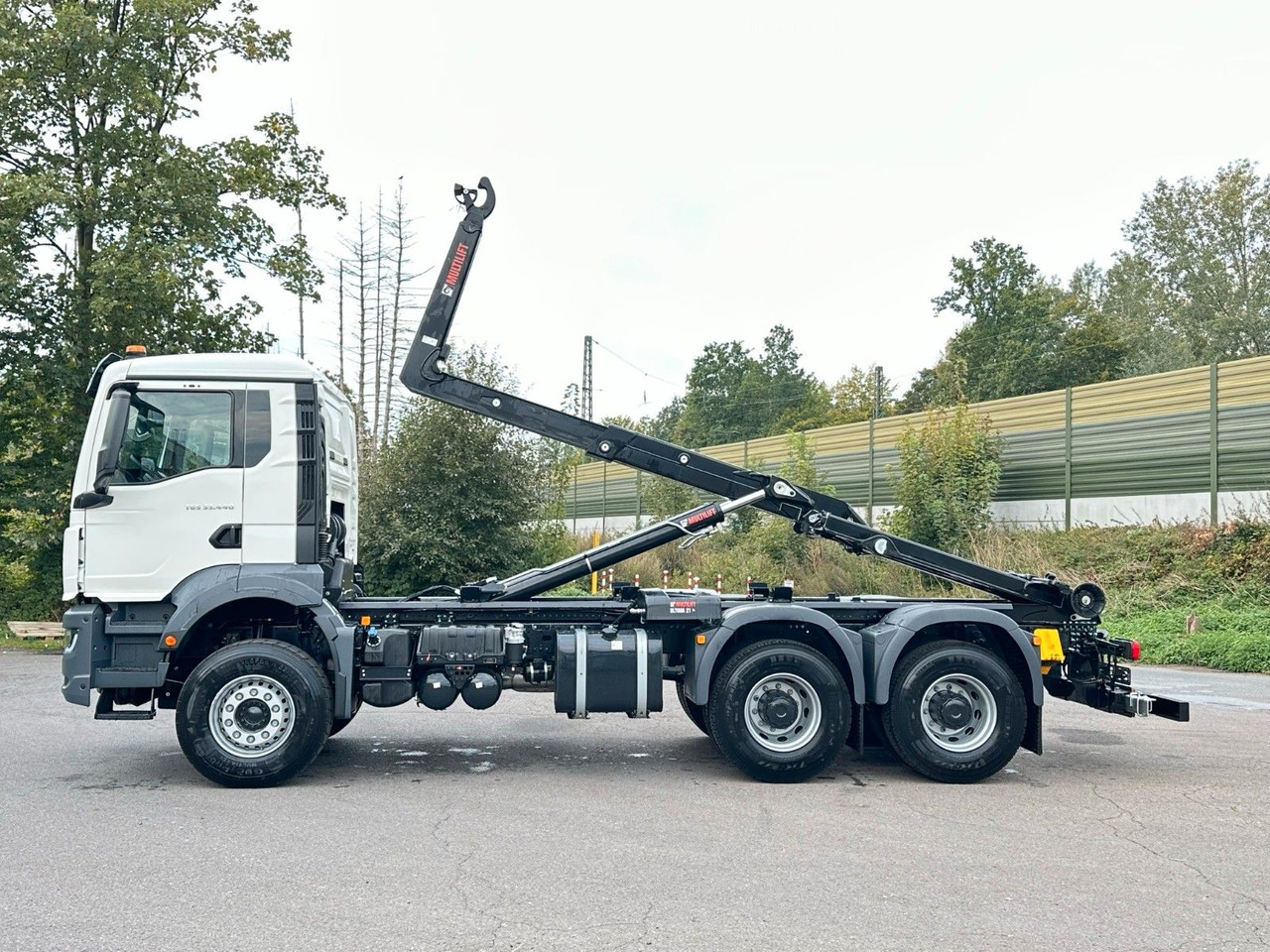 MAN TGS 33.440 6x4 Euro6e MultiLift 21S59 - Мултилифт с кука камион, Камион с кран: снимка 3 MAN TGS 33.440 6x4 Euro6e MultiLift 21S59 - Мултилифт с кука камион, Камион с кран: снимка 3
