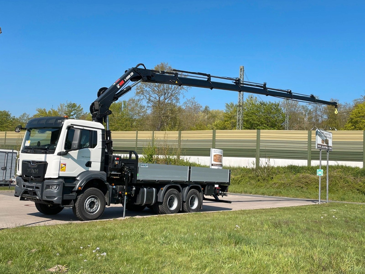 MAN TGS 33.440 6x4 HIAB 228-6 - Камион с кран: снимка 1 MAN TGS 33.440 6x4 HIAB 228-6 - Камион с кран: снимка 1