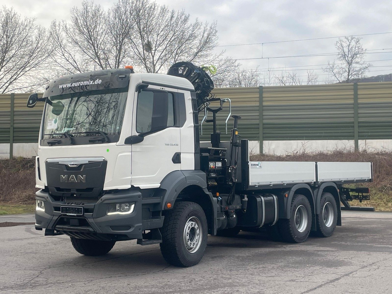 MAN TGS 33.440 6x4 Kran HIAB 138-3 - Камион с кран: снимка 2 MAN TGS 33.440 6x4 Kran HIAB 138-3 - Камион с кран: снимка 2