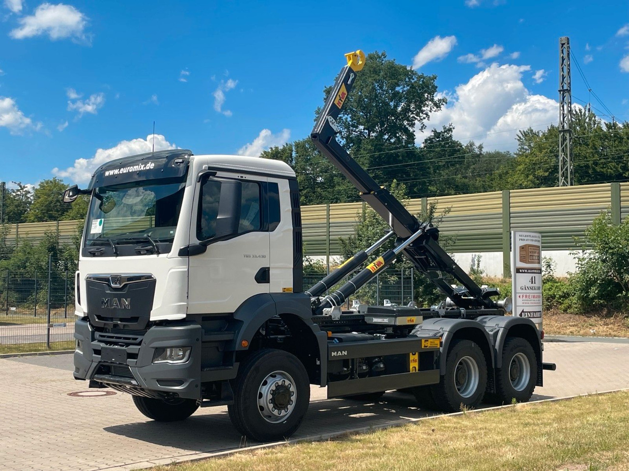 MAN TGS 33.440 6x6 Euro6e Hyva - Hiab MultiLift - Мултилифт с кука камион, Камион с кран: снимка 1 MAN TGS 33.440 6x6 Euro6e Hyva - Hiab MultiLift - Мултилифт с кука камион, Камион с кран: снимка 1