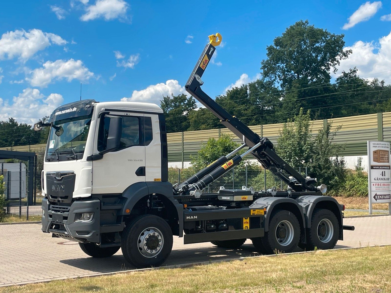 MAN TGS 33.440 6x6 Euro6e Hyva - Hiab MultiLift - Мултилифт с кука камион, Камион с кран: снимка 2 MAN TGS 33.440 6x6 Euro6e Hyva - Hiab MultiLift - Мултилифт с кука камион, Камион с кран: снимка 2