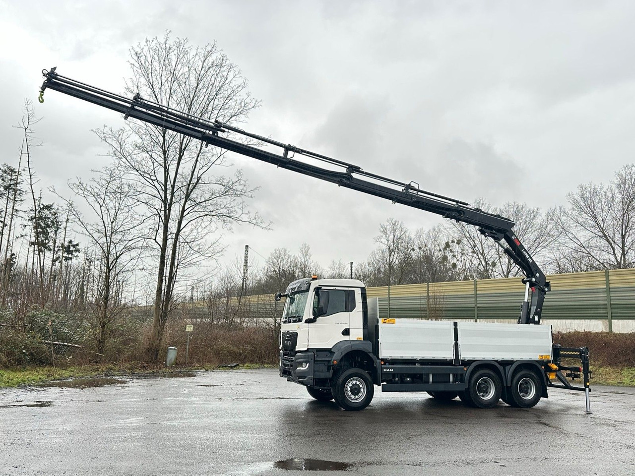 MAN TGS 33.440 6x6 Kran HIAB X-HiPro 302 E 6 - Камион с кран: снимка 1 MAN TGS 33.440 6x6 Kran HIAB X-HiPro 302 E 6 - Камион с кран: снимка 1