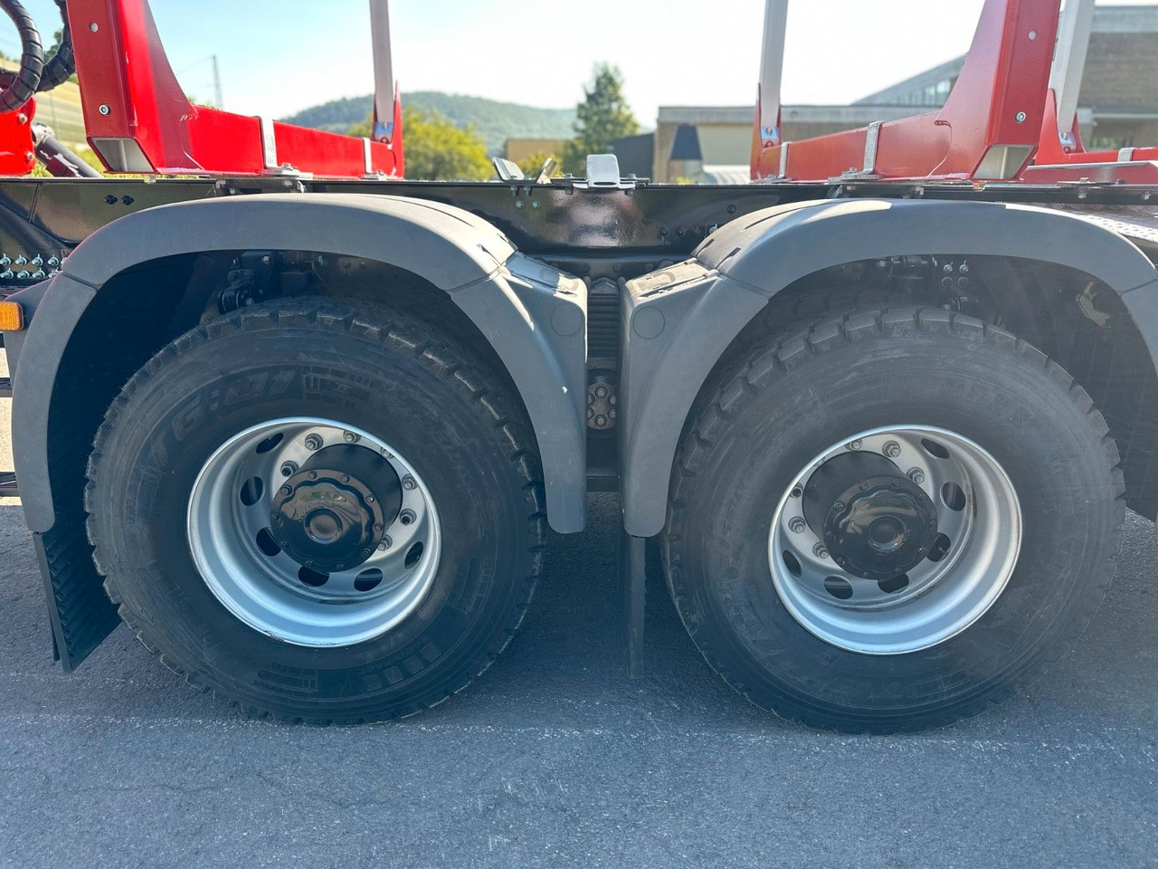 Лизинг на  MAN TGS 33.510 6X4 BB Euro6e  EPSILON 150Z MAN TGS 33.510 6X4 BB Euro6e  EPSILON 150Z: снимка 13
