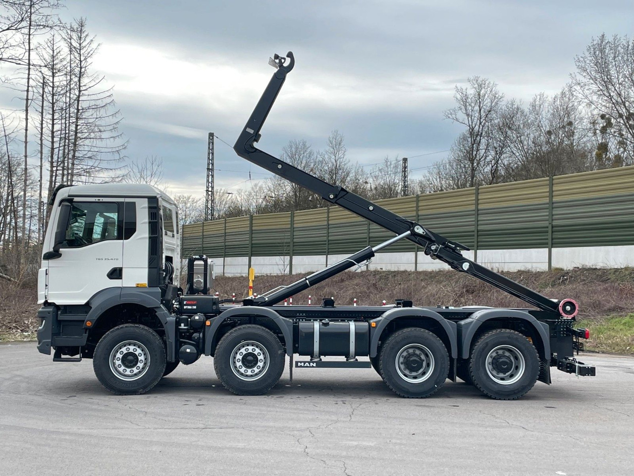 MAN TGS 35.480 8x4 Euro6e Hiab MultLift Abrollkipper - Мултилифт с кука камион, Камион с кран: снимка 4 MAN TGS 35.480 8x4 Euro6e Hiab MultLift Abrollkipper - Мултилифт с кука камион, Камион с кран: снимка 4