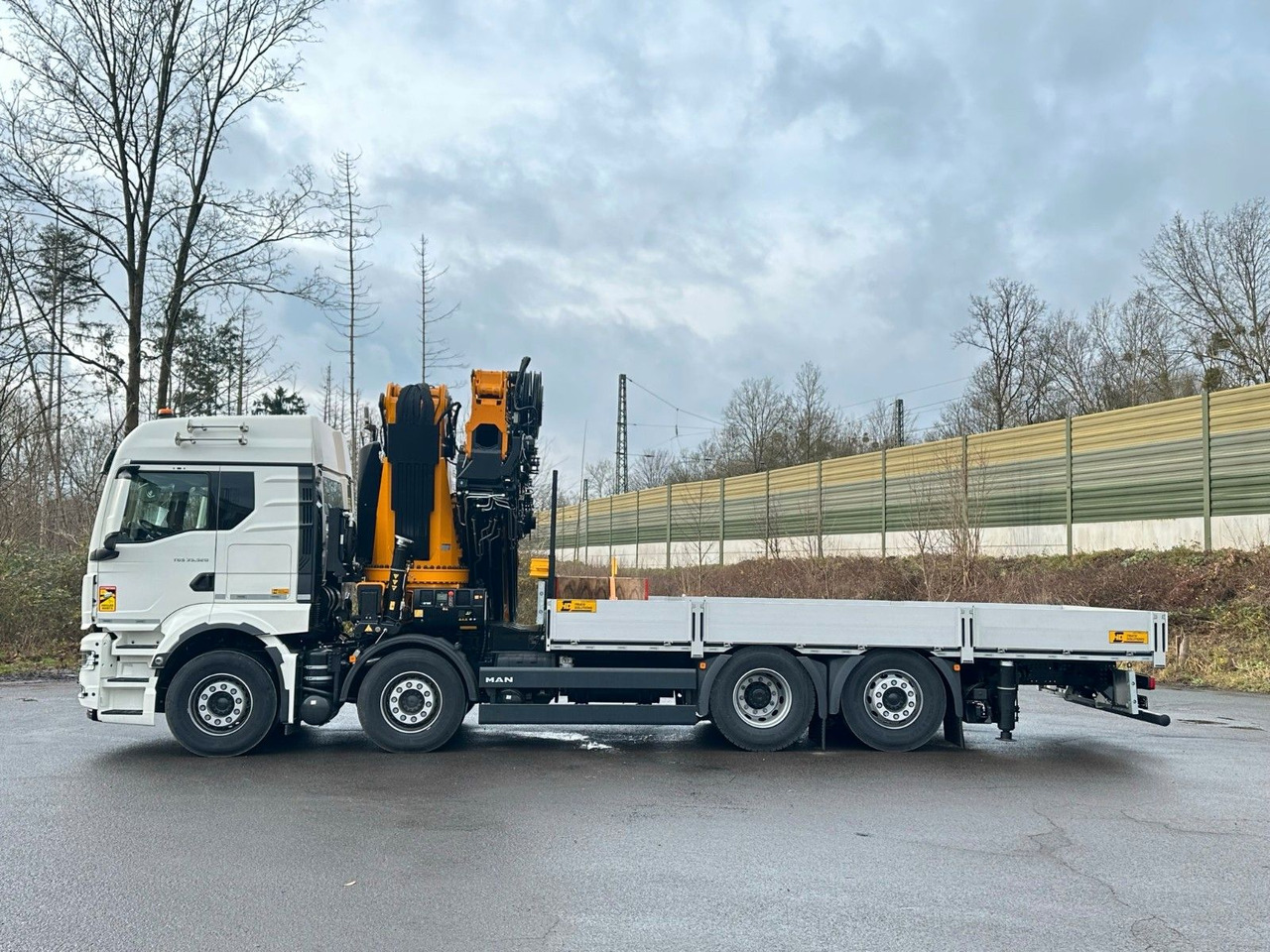 MAN TGS 35.520 8X2 Hiab EFFER 955-8s +Jib 6s - Камион с кран: снимка 5 MAN TGS 35.520 8X2 Hiab EFFER 955-8s +Jib 6s - Камион с кран: снимка 5