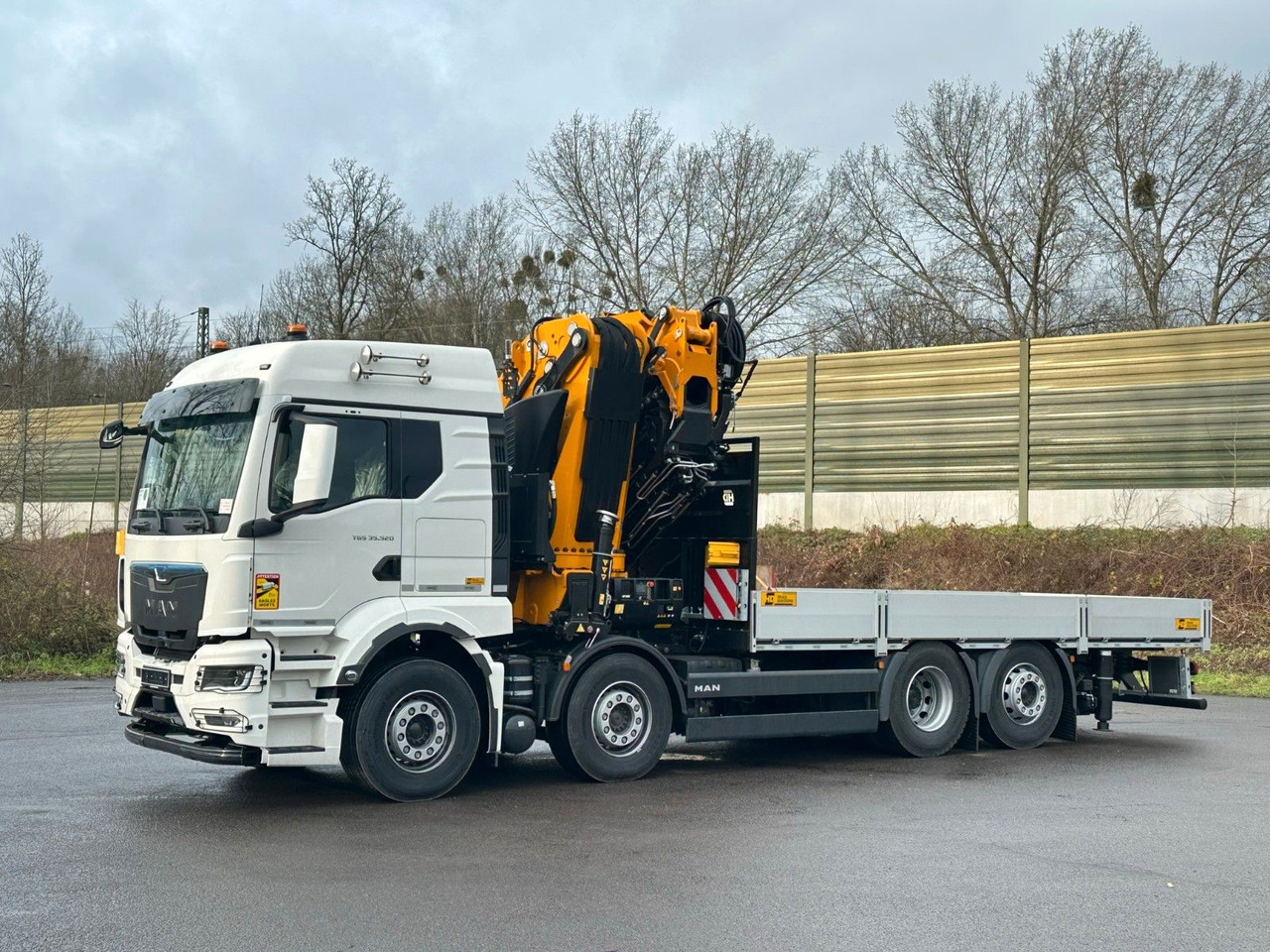 MAN TGS 35.520 8X2 Hiab EFFER 955-8s +Jib 6s - Камион с кран: снимка 4 MAN TGS 35.520 8X2 Hiab EFFER 955-8s +Jib 6s - Камион с кран: снимка 4