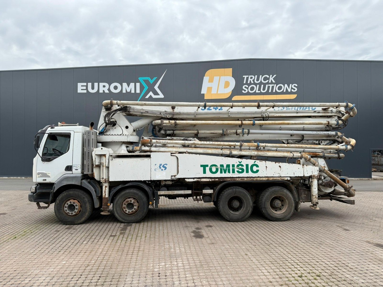 Renault Kerax 420 dci Sermac 41m Betonpumpe - Бетон помпа: снимка 2 Renault Kerax 420 dci Sermac 41m Betonpumpe - Бетон помпа: снимка 2