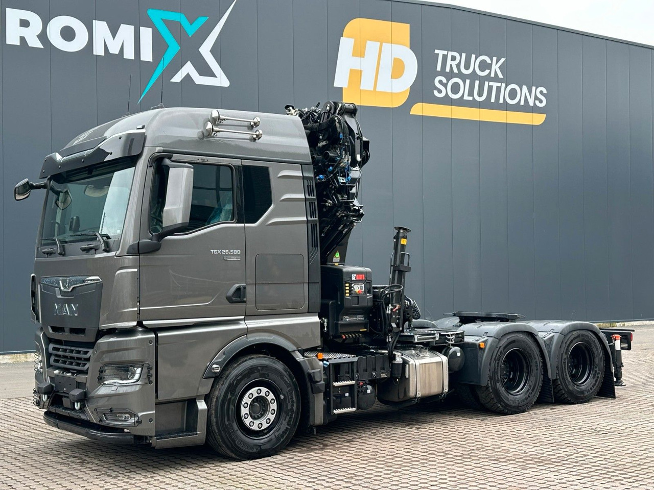 MAN TGX 26.580 6x4 Kran Hiab 302-6 + Jib-4 - Влекач: снимка 3 MAN TGX 26.580 6x4 Kran Hiab 302-6 + Jib-4 - Влекач: снимка 3