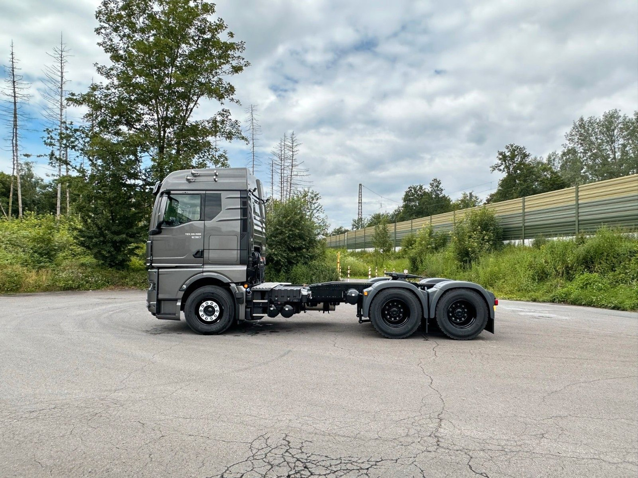MAN TGX 26.580 6x4 Retarder - Влекач: снимка 2 MAN TGX 26.580 6x4 Retarder - Влекач: снимка 2