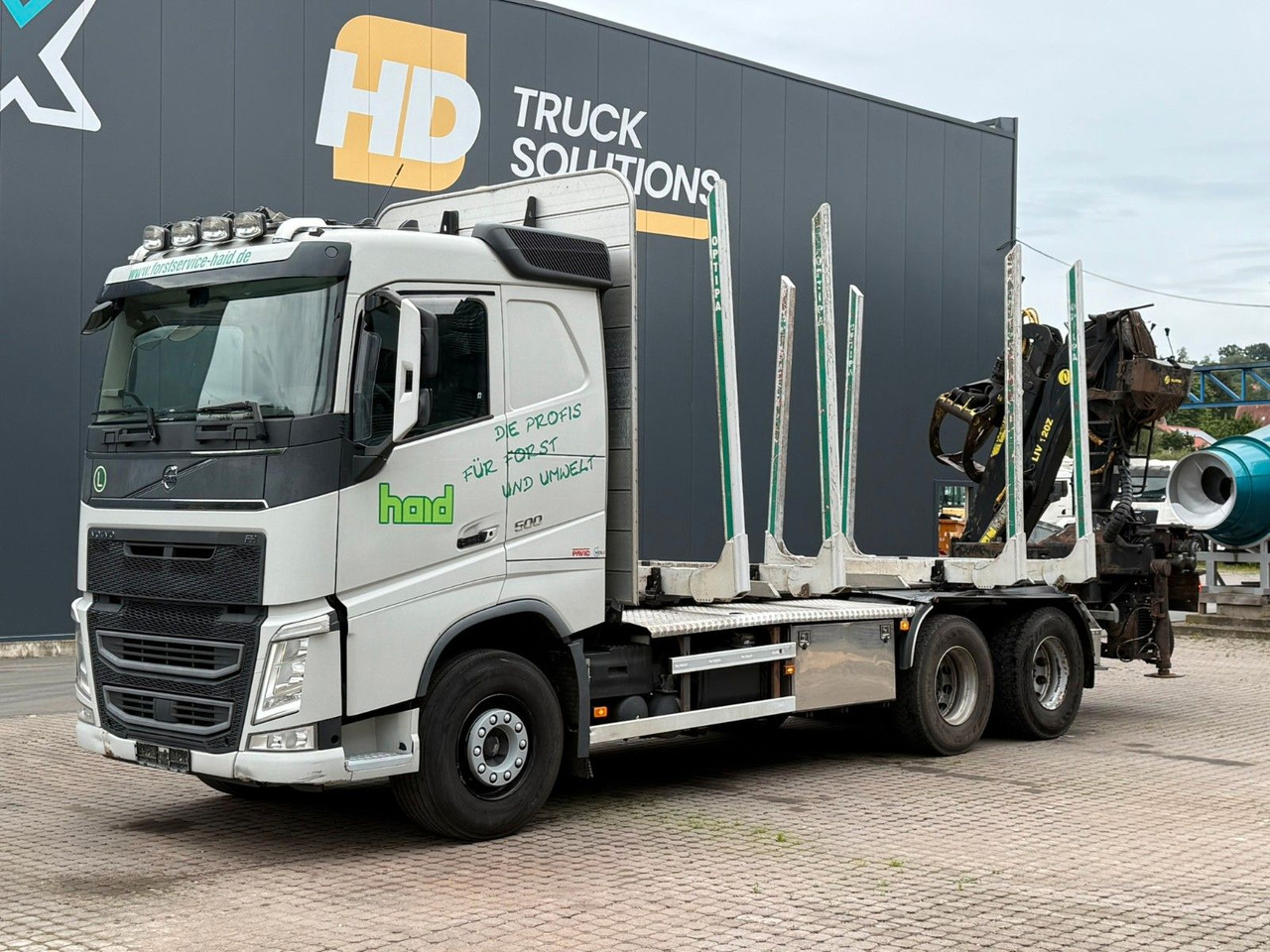 Volvo FH500 6X4 LIV 120 Z Kurzholz - Камион за дърва: снимка 2 Volvo FH500 6X4 LIV 120 Z Kurzholz - Камион за дърва: снимка 2