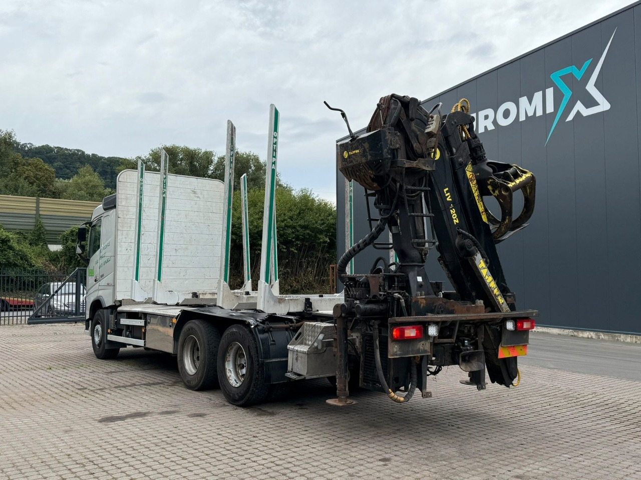 Volvo FH500 6X4 LIV 120 Z Kurzholz - Камион за дърва: снимка 4 Volvo FH500 6X4 LIV 120 Z Kurzholz - Камион за дърва: снимка 4