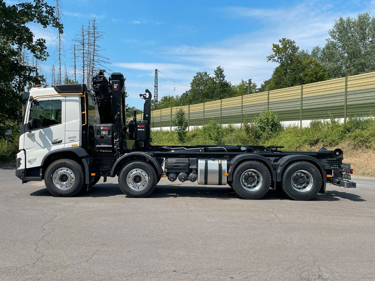 Volvo FMX 500 8x4 Abrollkipper + Kran Hiab 228-6 - Мултилифт с кука камион, Камион с кран: снимка 4 Volvo FMX 500 8x4 Abrollkipper + Kran Hiab 228-6 - Мултилифт с кука камион, Камион с кран: снимка 4