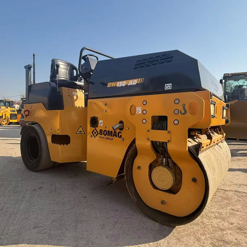 BOMAG BW130D Used Road Roller Construction Machinery for Sale in Good Condition - Пътен валяк: снимка 1 BOMAG BW130D Used Road Roller Construction Machinery for Sale in Good Condition - Пътен валяк: снимка 1
