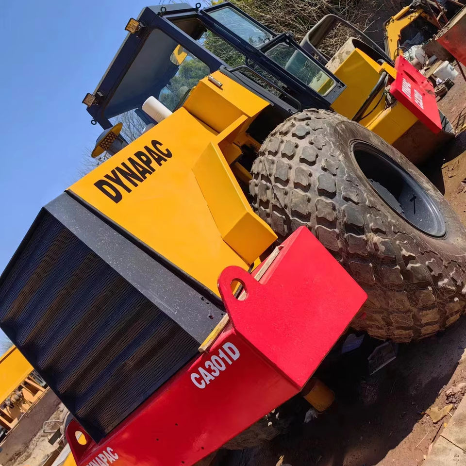 Fast Shipping Superior Quality Used Dynapac CA301D Road Roller Used Vibratory Soil Compactors Strong Power Single Drum Roller - Компактор: снимка 1 Fast Shipping Superior Quality Used Dynapac CA301D Road Roller Used Vibratory Soil Compactors Strong Power Single Drum Roller - Компактор: снимка 1