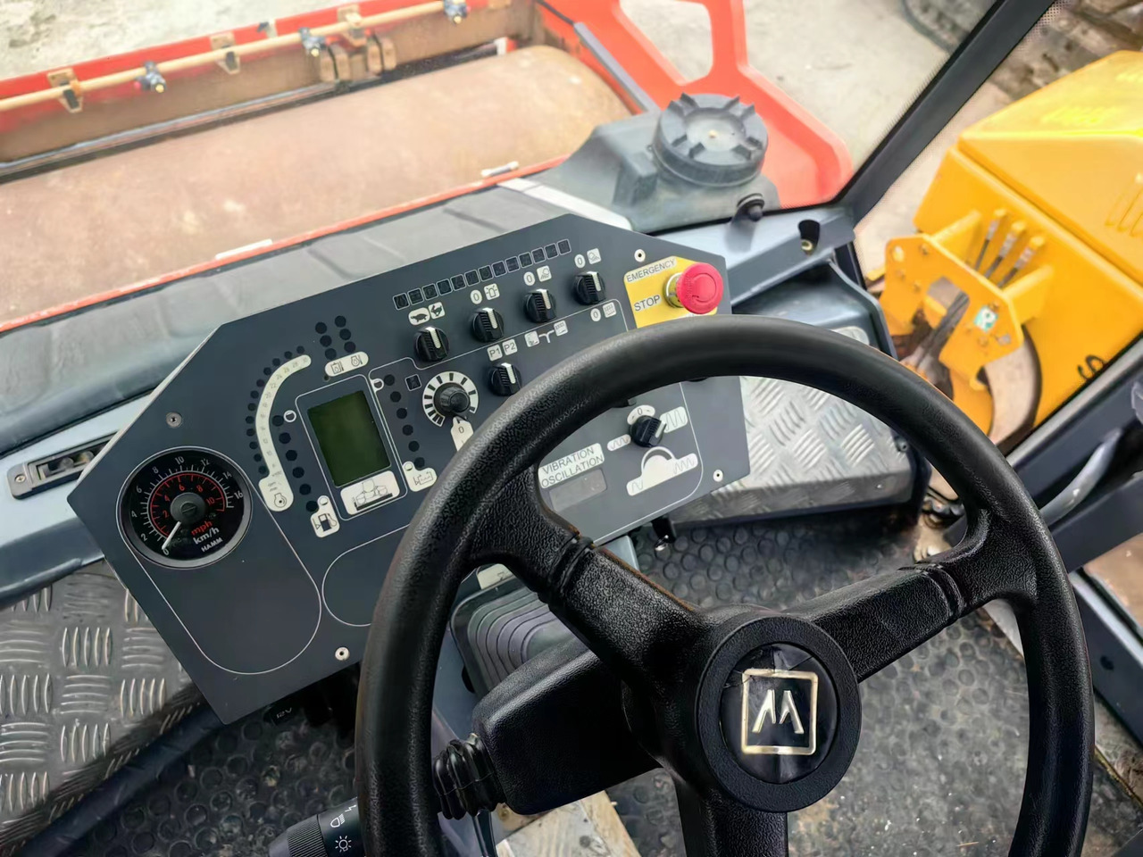 HAMM HD128 - Компактор: снимка 3 HAMM HD128 - Компактор: снимка 3