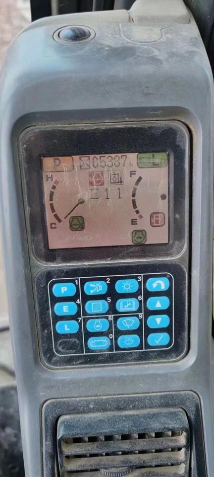 KOMATSU PC 600 LC-8 - Верижен багер: снимка 4 KOMATSU PC 600 LC-8 - Верижен багер: снимка 4