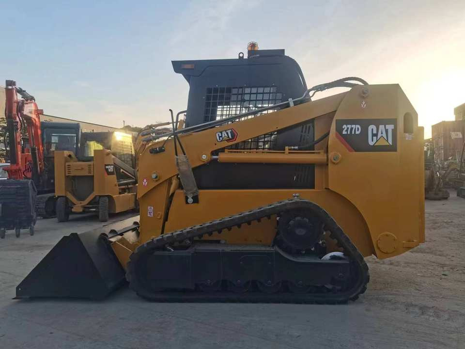 Used CAT 277D Skid Steer Loader Construction Machinery Caterpillar Skid Steer Loader - Мини челен товарач: снимка 3 Used CAT 277D Skid Steer Loader Construction Machinery Caterpillar Skid Steer Loader - Мини челен товарач: снимка 3