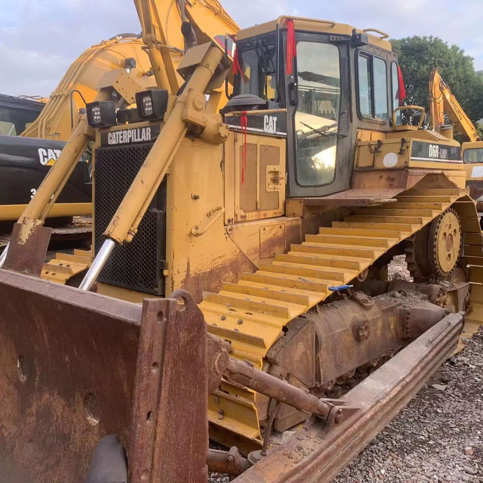 Used Caterpillar Bulldozer D6R, Caterpillar Bulldozer, Caterpillar D6R Bulldozer - Булдозер: снимка 1 Used Caterpillar Bulldozer D6R, Caterpillar Bulldozer, Caterpillar D6R Bulldozer - Булдозер: снимка 1