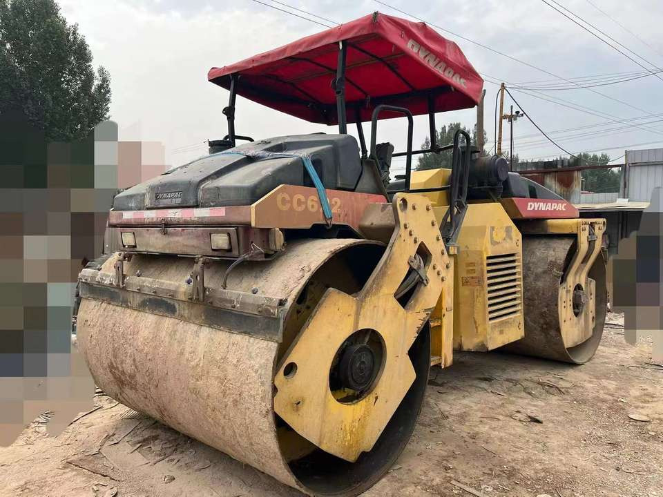 Used Dynapac Cc622 Compactor Similar to Very Cheap CA25D Dynapac Road Rollers for Sale CC622 in Stock for Sale in Stock - Пътен валяк: снимка 2 Used Dynapac Cc622 Compactor Similar to Very Cheap CA25D Dynapac Road Rollers for Sale CC622 in Stock for Sale in Stock - Пътен валяк: снимка 2