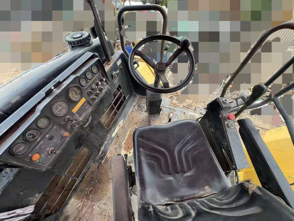 Used Dynapac Cc622 Compactor Similar to Very Cheap CA25D Dynapac Road Rollers for Sale CC622 in Stock for Sale in Stock - Пътен валяк: снимка 4 Used Dynapac Cc622 Compactor Similar to Very Cheap CA25D Dynapac Road Rollers for Sale CC622 in Stock for Sale in Stock - Пътен валяк: снимка 4