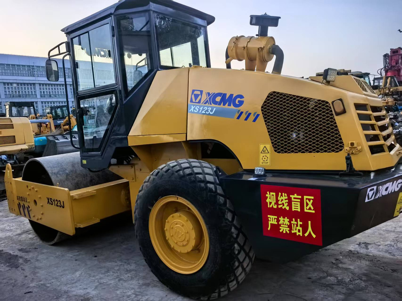 XCMG XS123J - Компактор: снимка 3 XCMG XS123J - Компактор: снимка 3