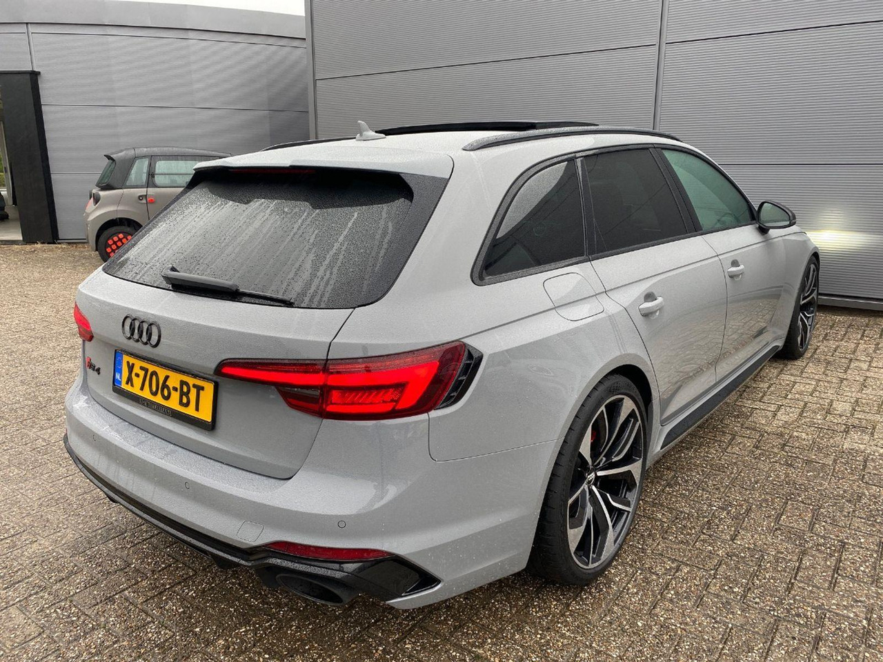 Audi A4 RS 4 Avant 2.9 TFSI quattro | 2018 | 96.192 km | Automaat | X706BT | NAP: Geen oordeel - Лек автомобил: снимка 4 Audi A4 RS 4 Avant 2.9 TFSI quattro | 2018 | 96.192 km | Automaat | X706BT | NAP: Geen oordeel - Лек автомобил: снимка 4