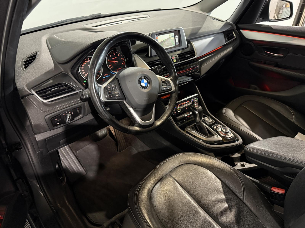 BMW | 2-serie Active Tourer | 218d Corporate Lease Luxury | 2015 | 223.959 km | HG351B | Logisch - Лек автомобил: снимка 2 BMW | 2-serie Active Tourer | 218d Corporate Lease Luxury | 2015 | 223.959 km | HG351B | Logisch - Лек автомобил: снимка 2