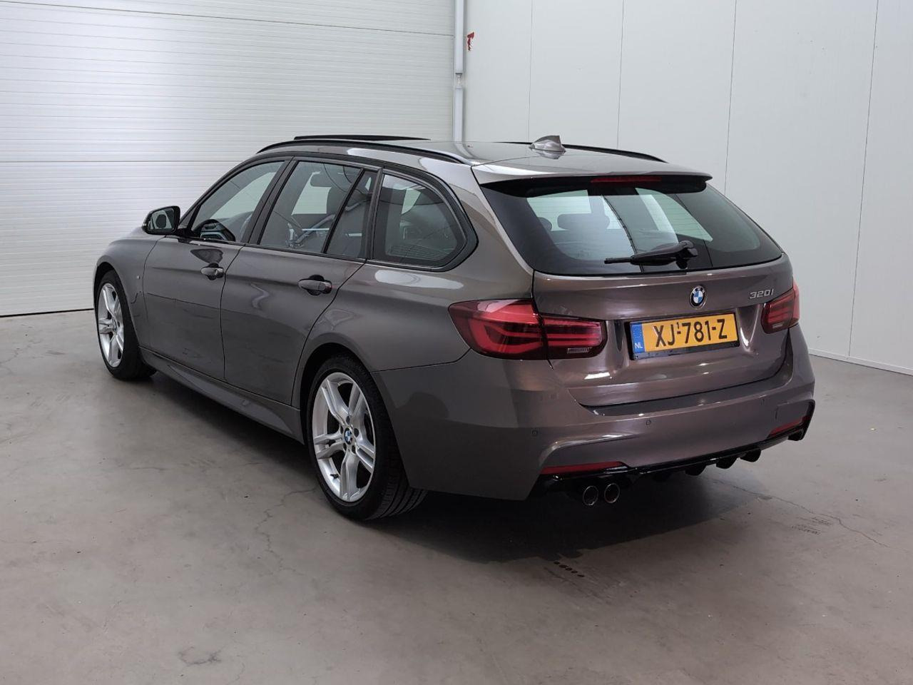 BMW 3 - serie Touring 320i M Sport Edition | 2019 | 226.465 km | XJ781Z | NAP: Logisch - Лек автомобил: снимка 3 BMW 3 - serie Touring 320i M Sport Edition | 2019 | 226.465 km | XJ781Z | NAP: Logisch - Лек автомобил: снимка 3
