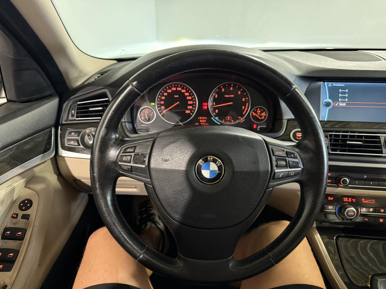 BMW 5-serie 523i High Executive M-sport | 2011 | 259.445 km | G-885- VL - Седан: снимка 4 BMW 5-serie 523i High Executive M-sport | 2011 | 259.445 km | G-885- VL - Седан: снимка 4