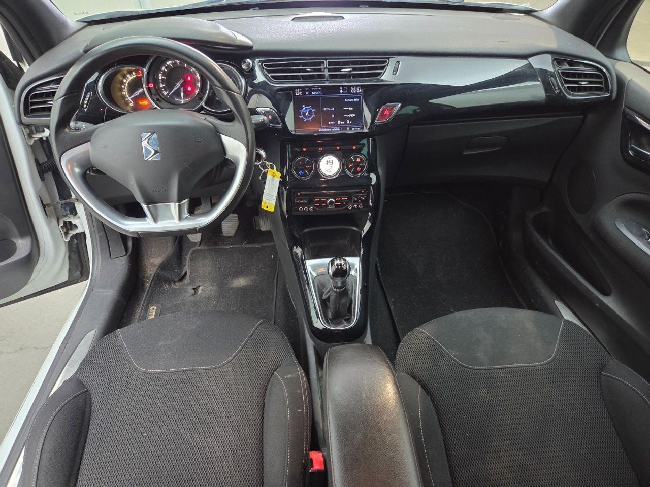 Citroen DS3 1.2 PureTech So Red | 2015 | 145.682 km | P756BH | NAP: Geen oordeel - Лек автомобил: снимка 5 Citroen DS3 1.2 PureTech So Red | 2015 | 145.682 km | P756BH | NAP: Geen oordeel - Лек автомобил: снимка 5