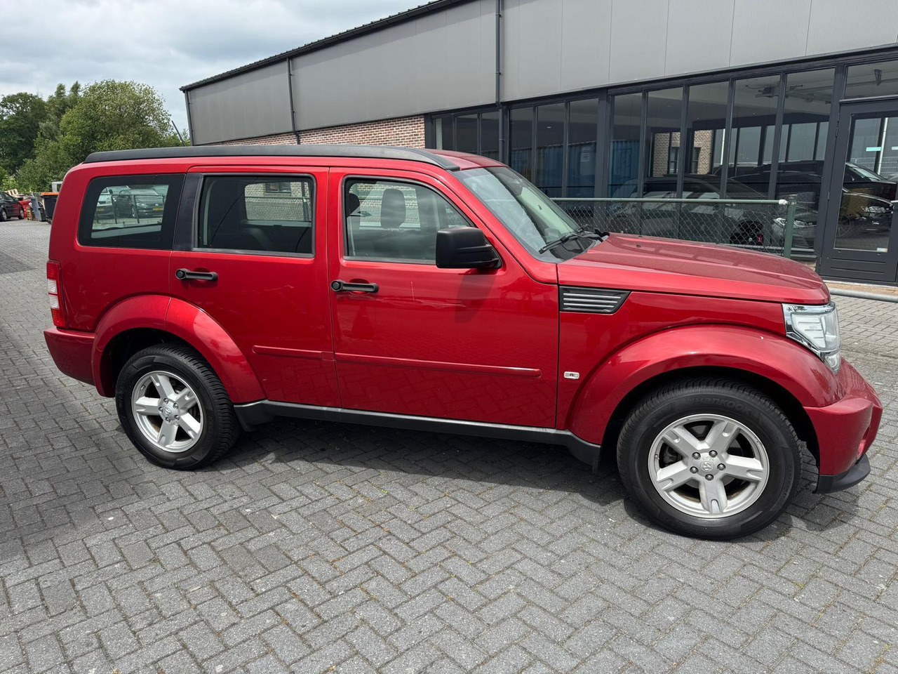 Dodge Nitro 3.7 V6 SXT | 2008 | 209.339 km | 31-ZD-PT - Джип: снимка 4 Dodge Nitro 3.7 V6 SXT | 2008 | 209.339 km | 31-ZD-PT - Джип: снимка 4
