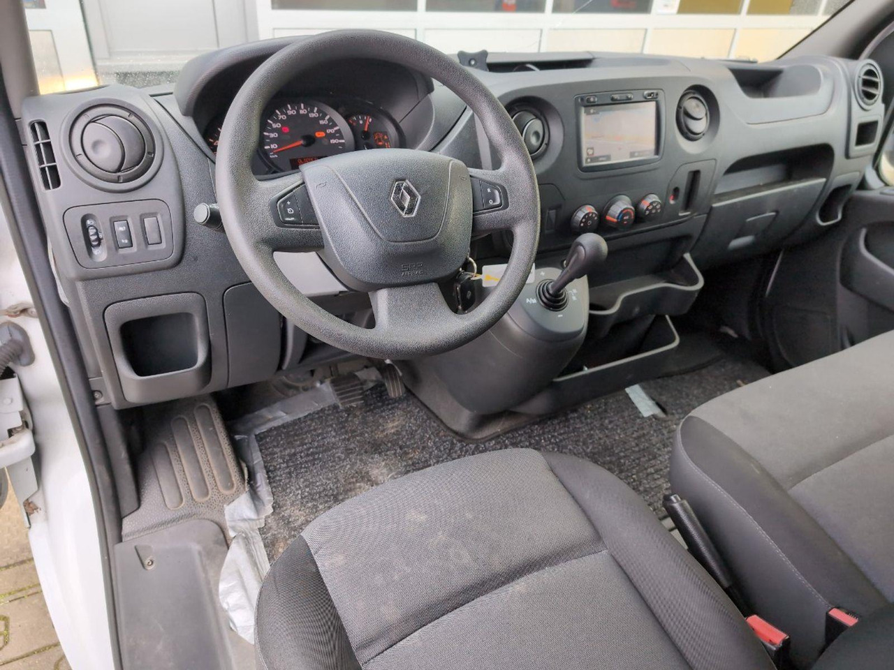 Renault Master T35 2.3 dCi L3H2 Stop & Start | 2019 | 100.588 km | Automaat | VBB74G | NAP: Logisch - Друга техника: снимка 5 Renault Master T35 2.3 dCi L3H2 Stop & Start | 2019 | 100.588 km | Automaat | VBB74G | NAP: Logisch - Друга техника: снимка 5