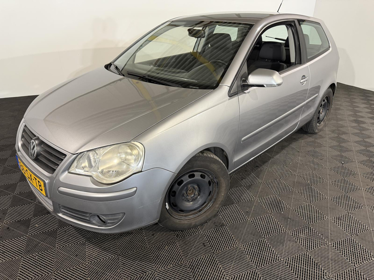 Volkswagen Polo 1.4-16V FSI Optive | 2006 | 222.720 km | 86-SX-TB - Друга техника: снимка 1 Volkswagen Polo 1.4-16V FSI Optive | 2006 | 222.720 km | 86-SX-TB - Друга техника: снимка 1