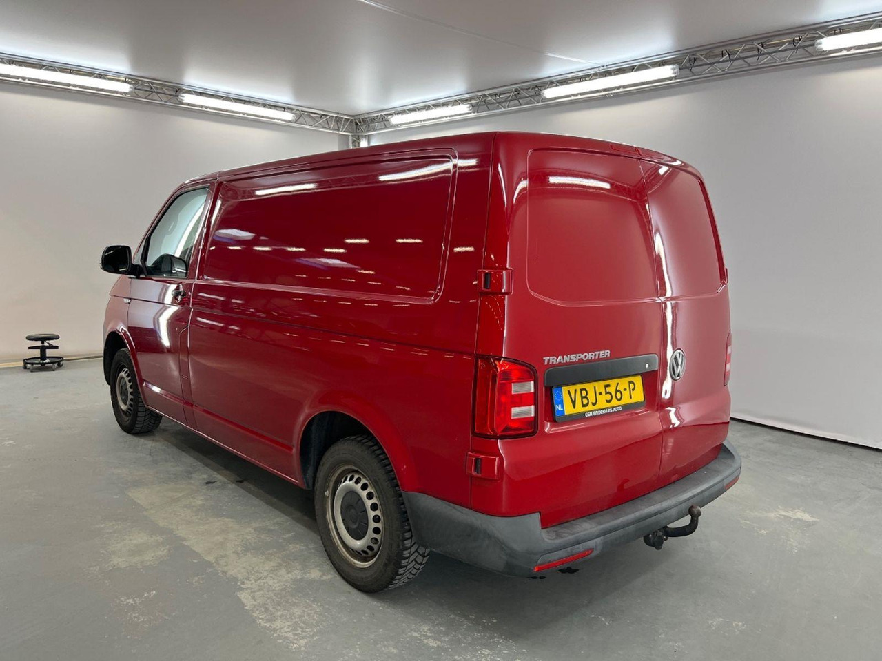 Volkswagen Transporter 2.0 TDI L1H1 Highline | 2019 | 151.061 km | VBJ56P | NAP: Logisch - Друга техника: снимка 3 Volkswagen Transporter 2.0 TDI L1H1 Highline | 2019 | 151.061 km | VBJ56P | NAP: Logisch - Друга техника: снимка 3