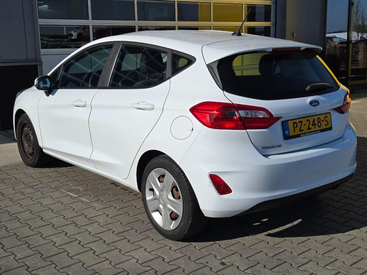 Ford Fiesta 1.1 Trend | 2017 | 145.164 km | PZ248S | NAP: Logisch - Хечбек: снимка 3 Ford Fiesta 1.1 Trend | 2017 | 145.164 km | PZ248S | NAP: Logisch - Хечбек: снимка 3