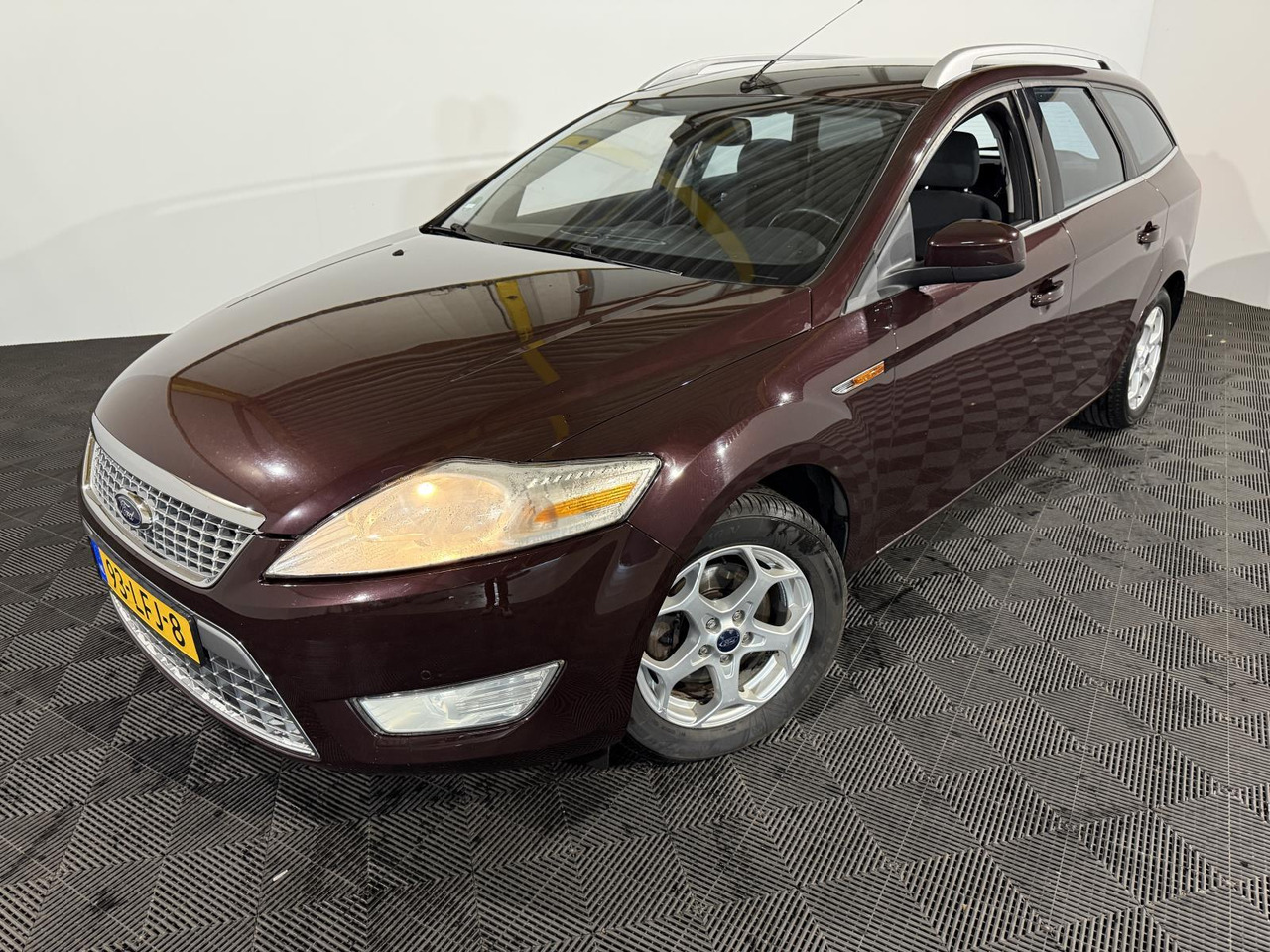 Ford | Mondeo Wagon | 2.0-16V Limited | 2010 | 193.300 km | 93LFJ8 | Logisch - Лек автомобил: снимка 1 Ford | Mondeo Wagon | 2.0-16V Limited | 2010 | 193.300 km | 93LFJ8 | Logisch - Лек автомобил: снимка 1