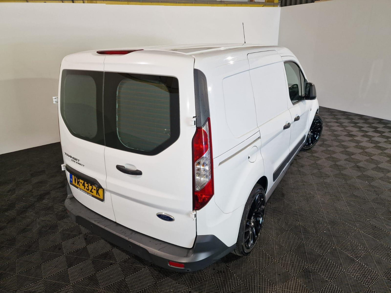 Ford Transit Connect 1.6 TDCI L1 Trend VR-432-K - Малък ван: снимка 4 Ford Transit Connect 1.6 TDCI L1 Trend VR-432-K - Малък ван: снимка 4
