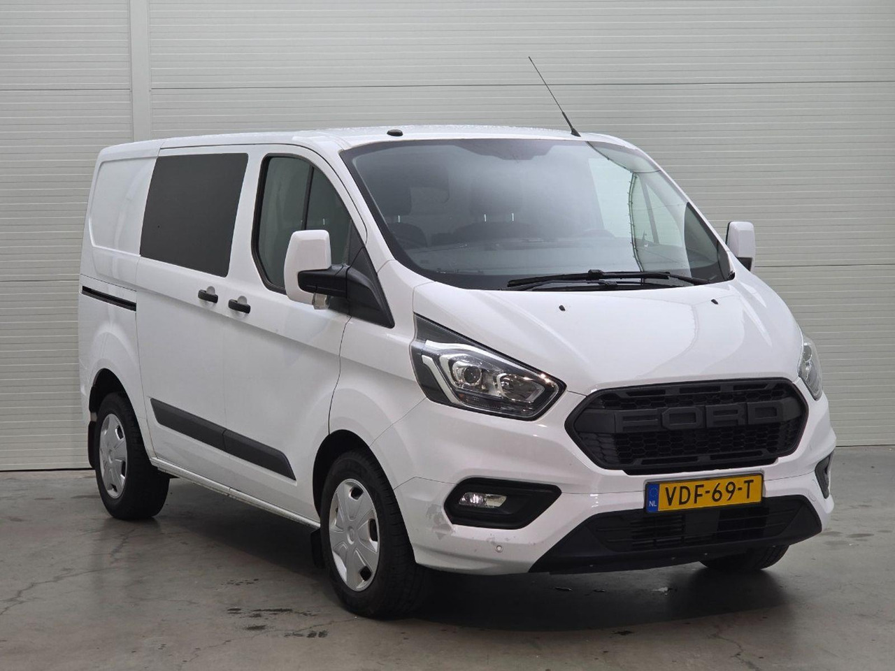 Ford Transit Custom 300 2.0 TDCI L1H1 Trend | 2018 | 154.249 km | Automaat | VDF69T | NAP: Geen oordeel - Товарен бус: снимка 2 Ford Transit Custom 300 2.0 TDCI L1H1 Trend | 2018 | 154.249 km | Automaat | VDF69T | NAP: Geen oordeel - Товарен бус: снимка 2