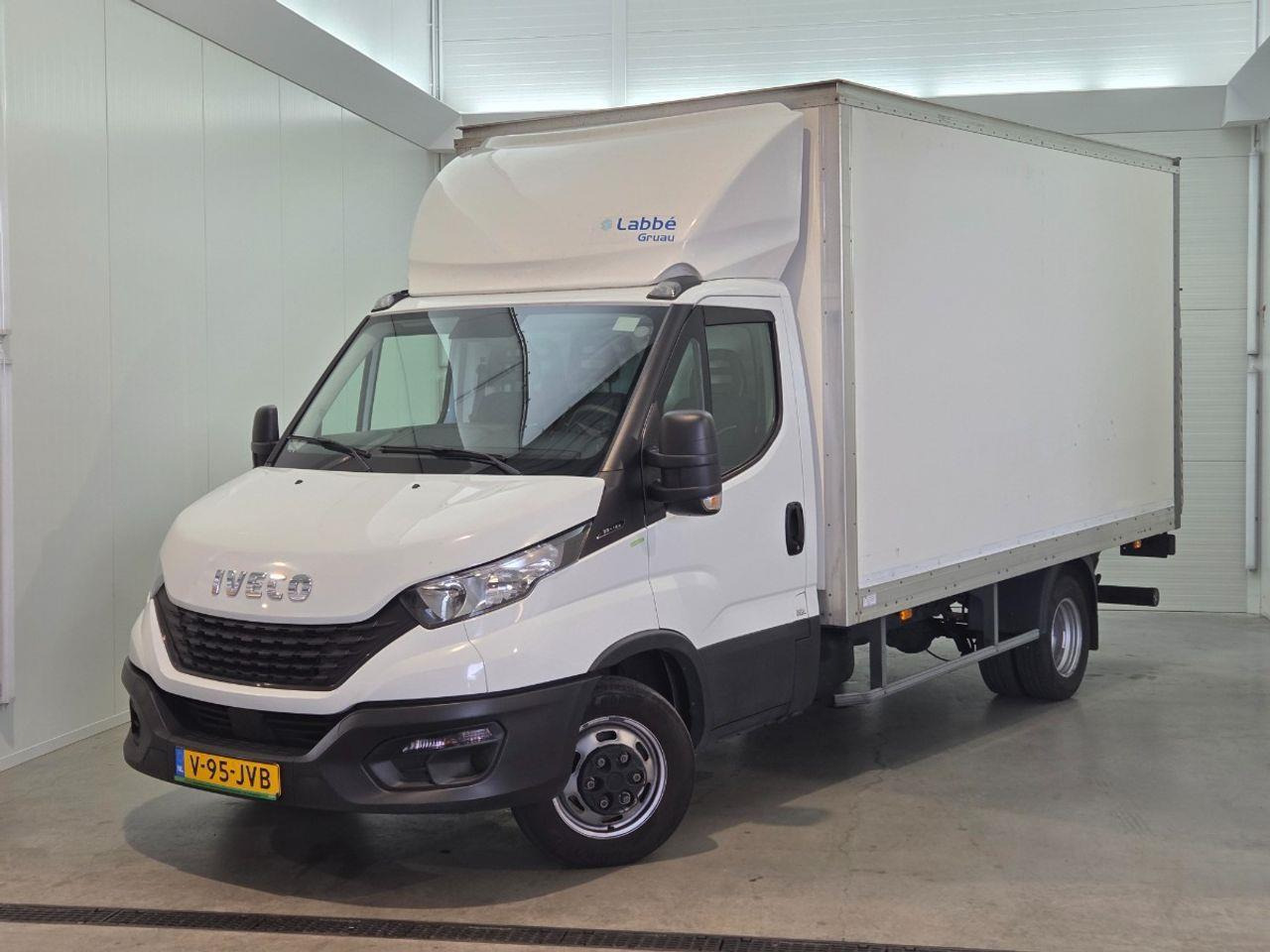 Iveco Daily 35C16H 2.3 375 | 2021 | 104.159 km | V95JVB | NAP: Geen oordeel - Лекотоварен автомобил фургон: снимка 1 Iveco Daily 35C16H 2.3 375 | 2021 | 104.159 km | V95JVB | NAP: Geen oordeel - Лекотоварен автомобил фургон: снимка 1