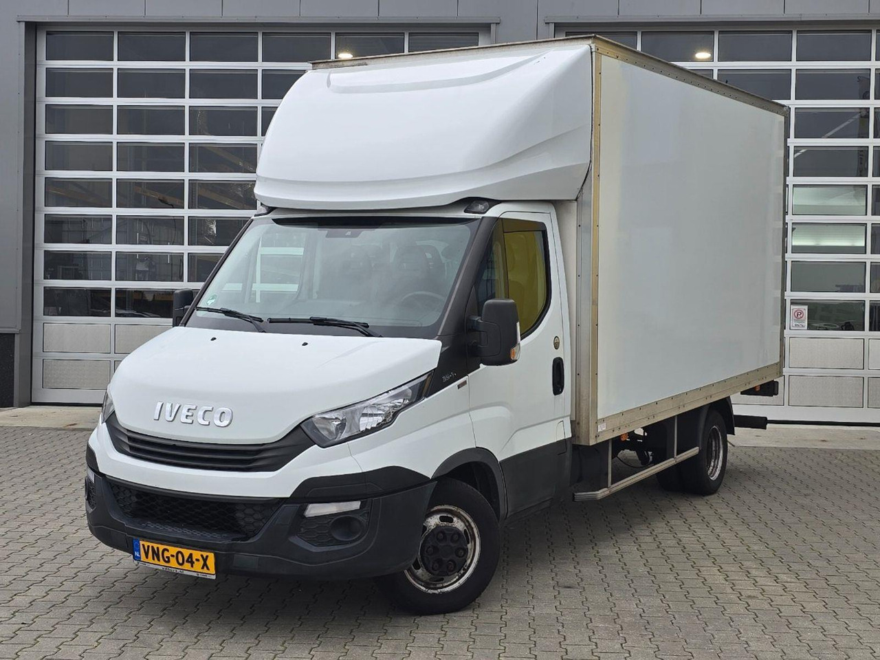 Iveco Daily 35C16V 2.3 410 H3 L | 2019 | 208.488 km | Automaat | VNG04X | NAP: Geen oordeel - Лекотоварен автомобил фургон: снимка 1 Iveco Daily 35C16V 2.3 410 H3 L | 2019 | 208.488 km | Automaat | VNG04X | NAP: Geen oordeel - Лекотоварен автомобил фургон: снимка 1