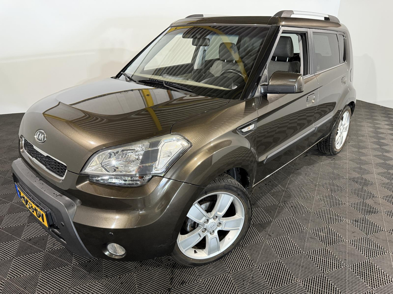 Kia Soul 1.6 X-Pect Cool | 2009 | 173.077 km | K-053-DV - Лек автомобил: снимка 1 Kia Soul 1.6 X-Pect Cool | 2009 | 173.077 km | K-053-DV - Лек автомобил: снимка 1