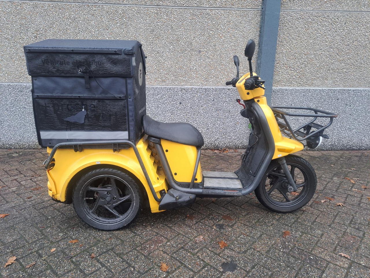 Ligier L2e-P Postscooter - Мотоциклет: снимка 4 Ligier L2e-P Postscooter - Мотоциклет: снимка 4