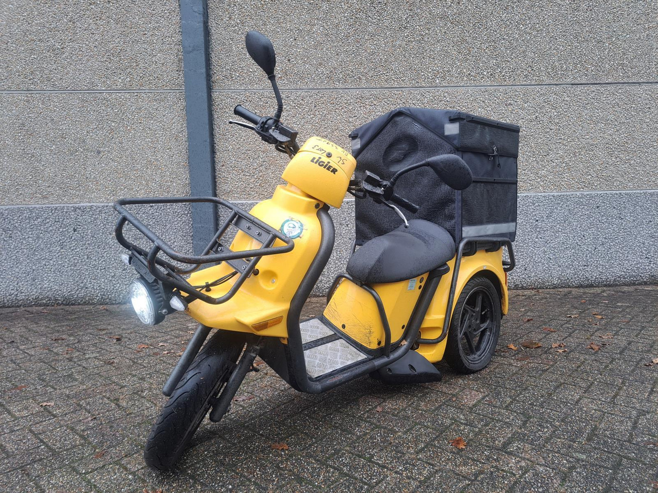 Ligier L2e-P Postscooter - Мотоциклет: снимка 1 Ligier L2e-P Postscooter - Мотоциклет: снимка 1